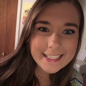 Meet your Posher, Paige